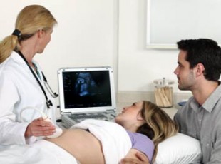 Foto de exame de terceiro trimestre de gravidez
