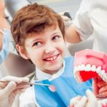 Cuidados com o dente da criança para não apodrecer