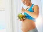 Nutrição durante a gravidez: descubra os alimentos essenciais para uma gestação saudável e evite os prejudiciais.